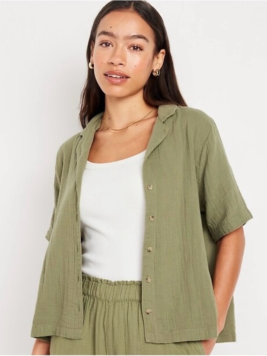 Old Navy Tops - Old Navy Olive Green Short-Sleeve Button-Front Shirt